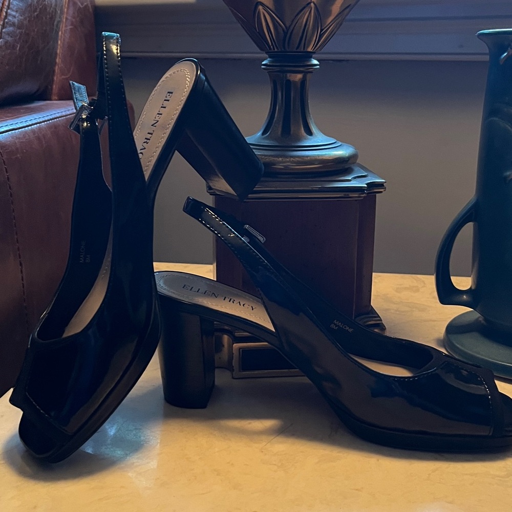 Ellen Tracy Glossy Black Slingback Heels